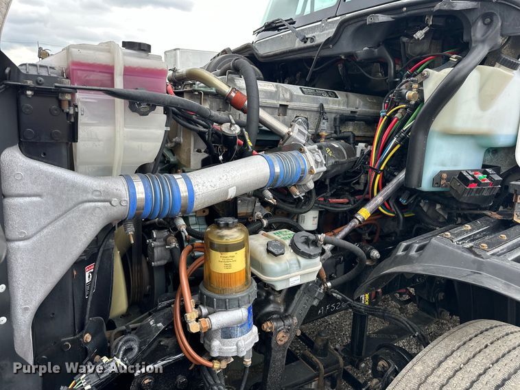 image for item EG1639 2009 Freightliner  Century Class S/T semi truck