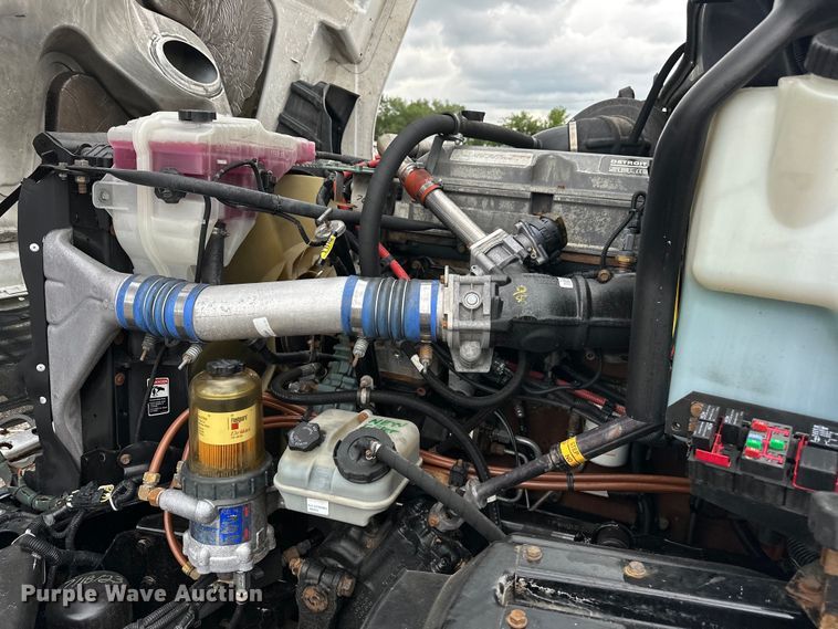 image for item EG1639 2009 Freightliner  Century Class S/T semi truck