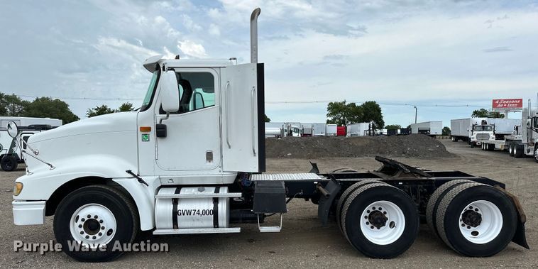 image for item EG1650 2006 International  9400 6X4 semi truck
