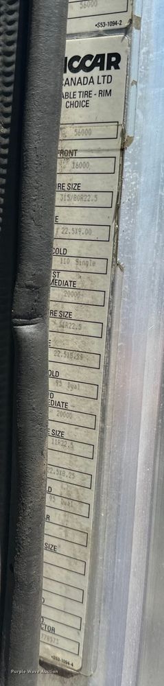 image for item EG1663 2009 Peterbilt  340 tank truck