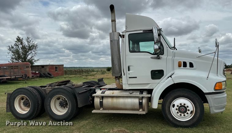 image for item EH3999 2006 Sterling AT9 semi truck