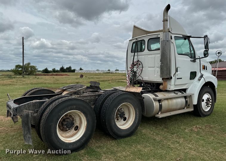 image for item EH3999 2006 Sterling AT9 semi truck