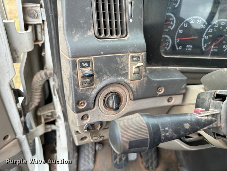 image for item EH3999 2006 Sterling AT9 semi truck