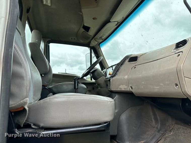 image for item EH3999 2006 Sterling AT9 semi truck