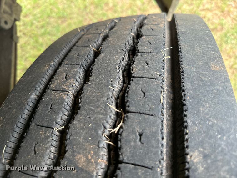 image for item EH3999 2006 Sterling AT9 semi truck