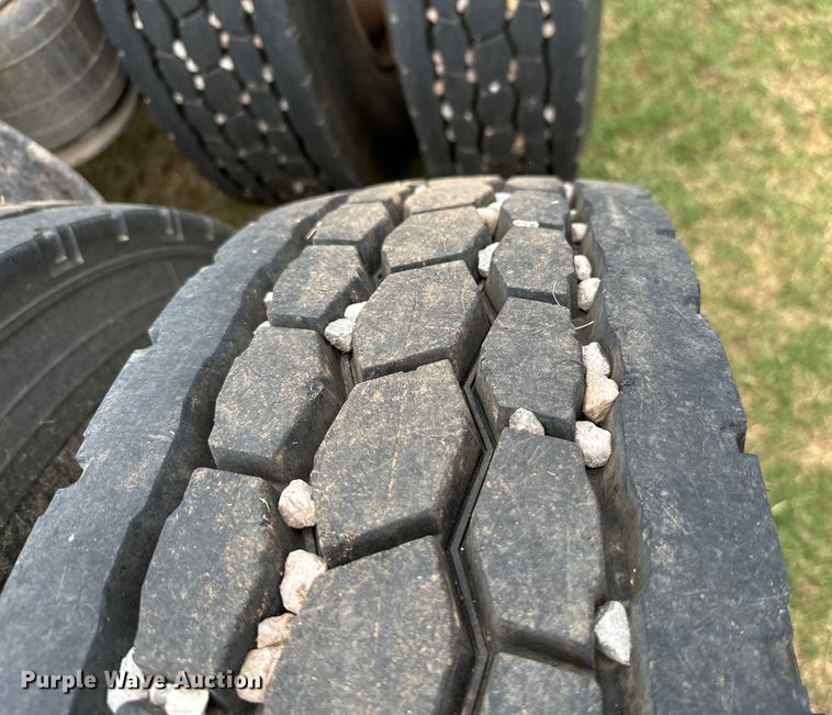 image for item EH3999 2006 Sterling AT9 semi truck