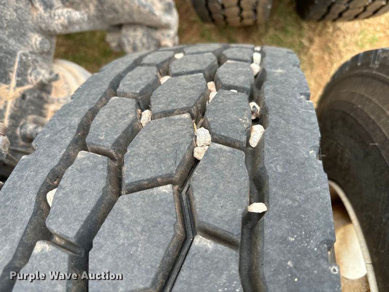 image for item EH3999 2006 Sterling AT9 semi truck