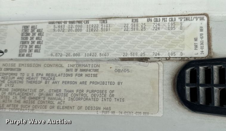 image for item EH3999 2006 Sterling AT9 semi truck