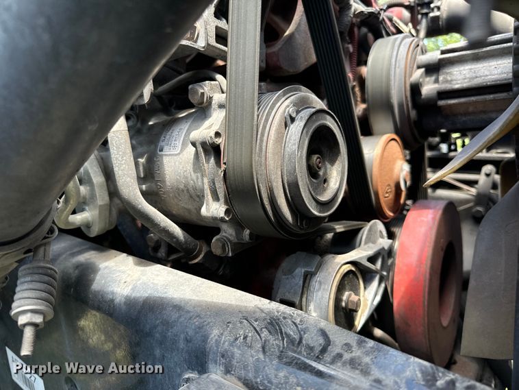 image for item EH6940 2009 Freightliner  Business Class M2 truck cab and chassis