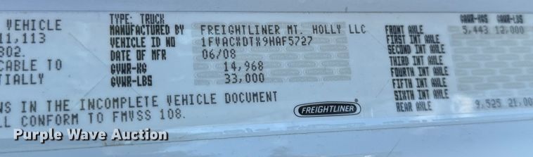 image for item EH6940 2009 Freightliner  Business Class M2 truck cab and chassis