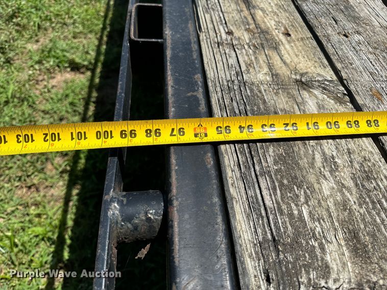 image for item EH6942 2006 PJ equipment trailer