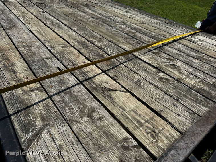 image for item EH6942 2006 PJ equipment trailer