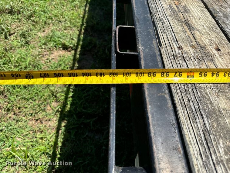 image for item EH6942 2006 PJ equipment trailer