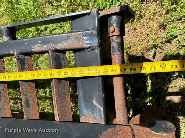 image for item EH6942 2006 PJ equipment trailer