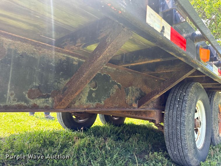 image for item EH6942 2006 PJ equipment trailer