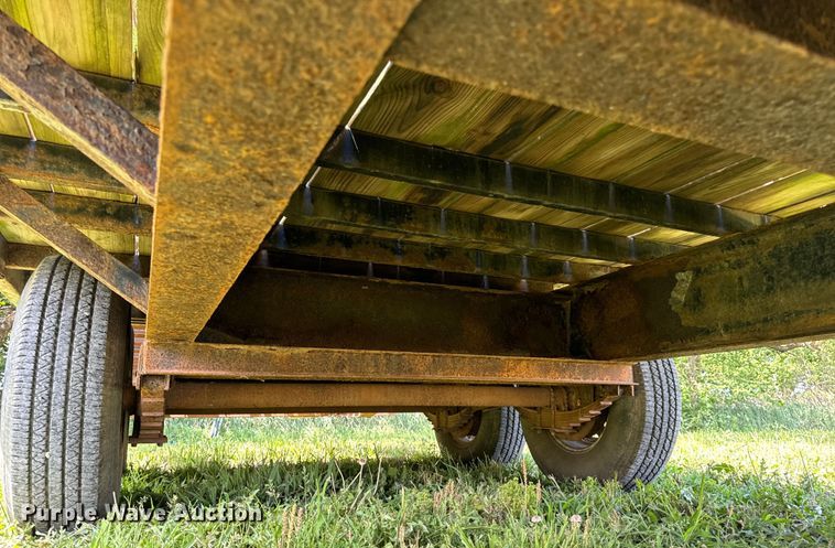 image for item EH6942 2006 PJ equipment trailer