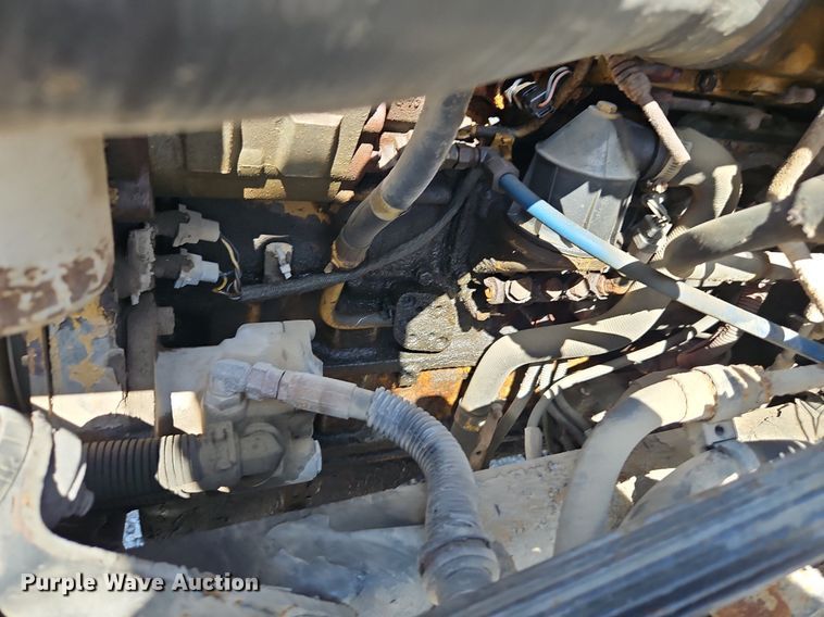 image for item EI3802 2006 Freightliner  Business Class M2 truck cab and chassis