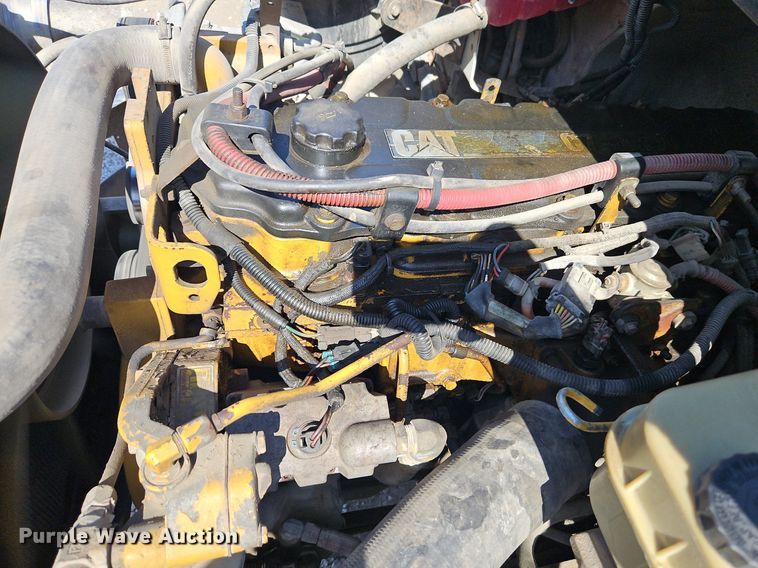 image for item EI3802 2006 Freightliner  Business Class M2 truck cab and chassis