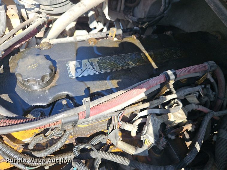 image for item EI3802 2006 Freightliner  Business Class M2 truck cab and chassis