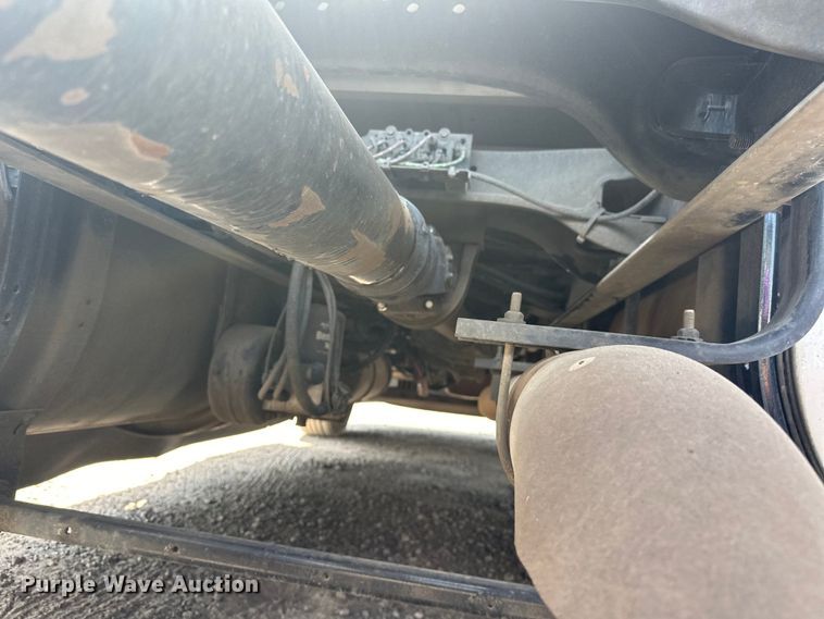 image for item EJ4357 2019 Kenworth  T680 semi truck