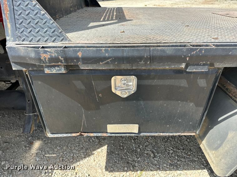 image for item EJ4364 2002 International  8100 flatbed truck