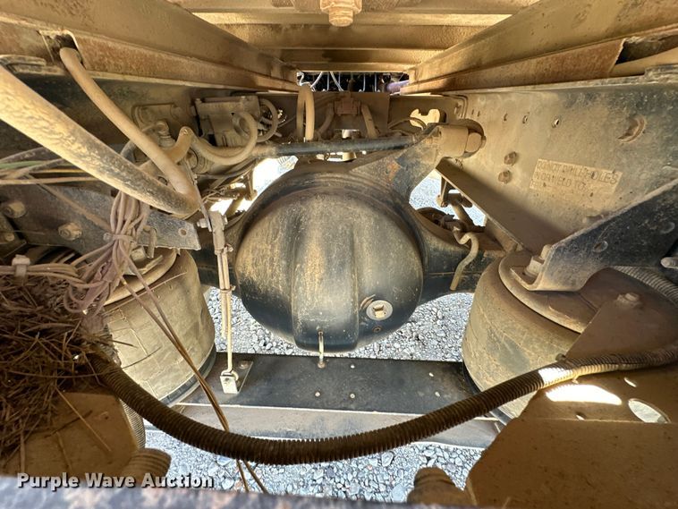 image for item EJ4364 2002 International  8100 flatbed truck