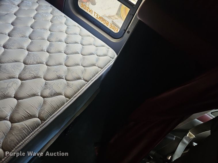 image for item EJ5513 2016 Kenworth  W900 semi truck