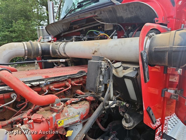 image for item EJ5513 2016 Kenworth  W900 semi truck