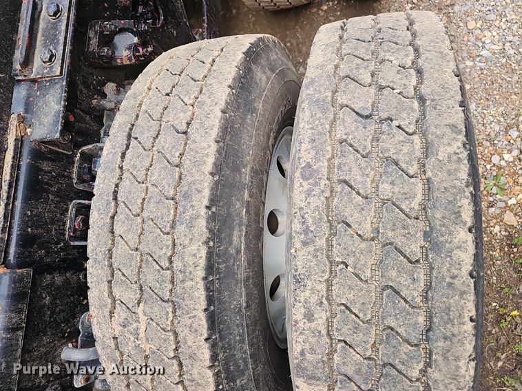 image for item EJ5513 2016 Kenworth  W900 semi truck