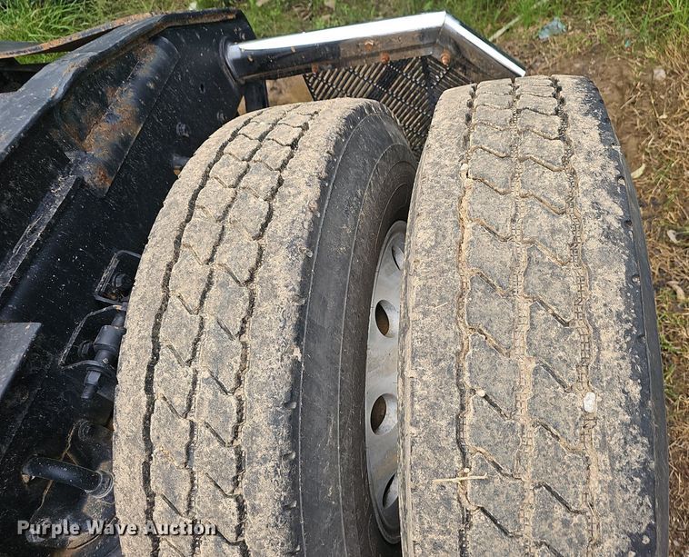 image for item EJ5513 2016 Kenworth  W900 semi truck