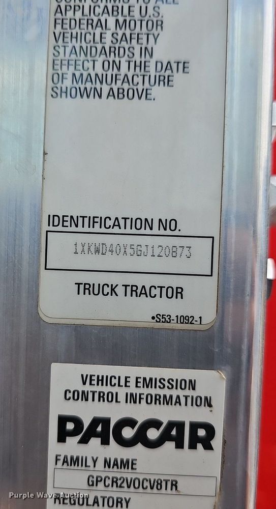 image for item EJ5513 2016 Kenworth  W900 semi truck