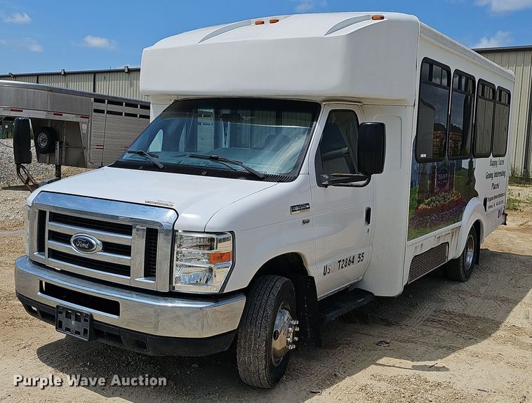 image for item EJ5602 2013 Ford Super Duty E350 shuttle bus