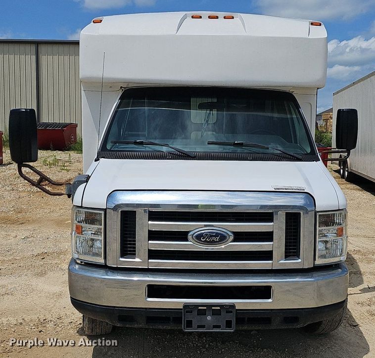 image for item EJ5602 2013 Ford Super Duty E350 shuttle bus