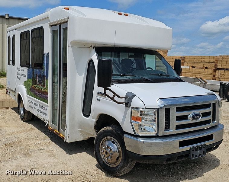 image for item EJ5602 2013 Ford Super Duty E350 shuttle bus