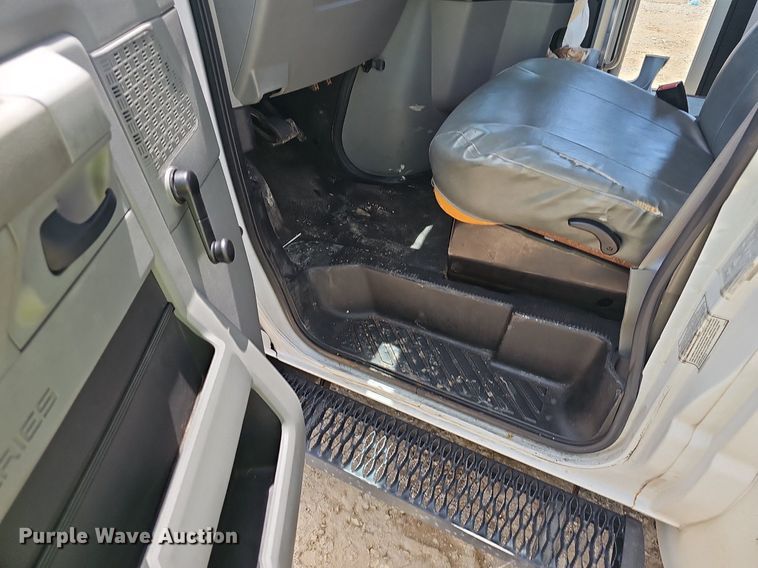 image for item EJ5602 2013 Ford Super Duty E350 shuttle bus