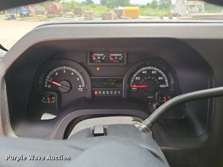 image for item EJ5602 2013 Ford Super Duty E350 shuttle bus