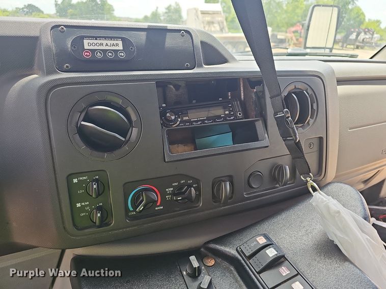 image for item EJ5602 2013 Ford Super Duty E350 shuttle bus