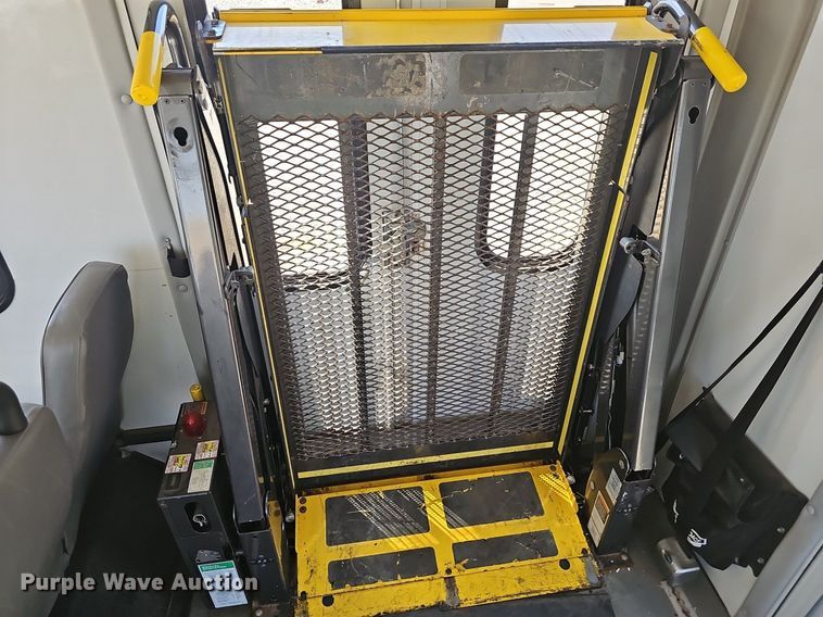 image for item EJ5602 2013 Ford Super Duty E350 shuttle bus