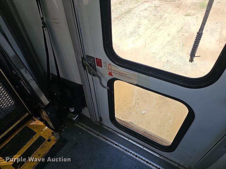 image for item EJ5602 2013 Ford Super Duty E350 shuttle bus