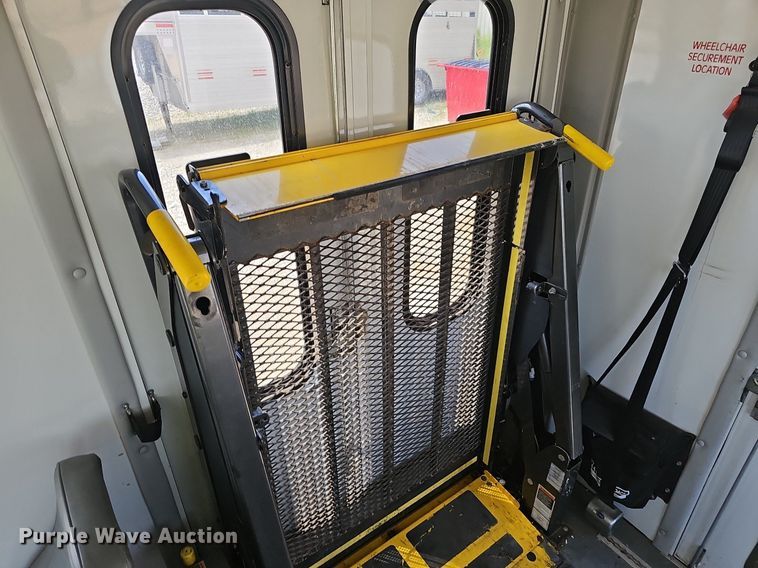 image for item EJ5602 2013 Ford Super Duty E350 shuttle bus