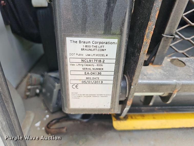 image for item EJ5602 2013 Ford Super Duty E350 shuttle bus