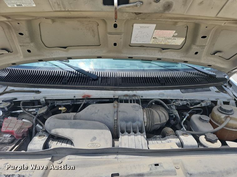 image for item EJ5602 2013 Ford Super Duty E350 shuttle bus