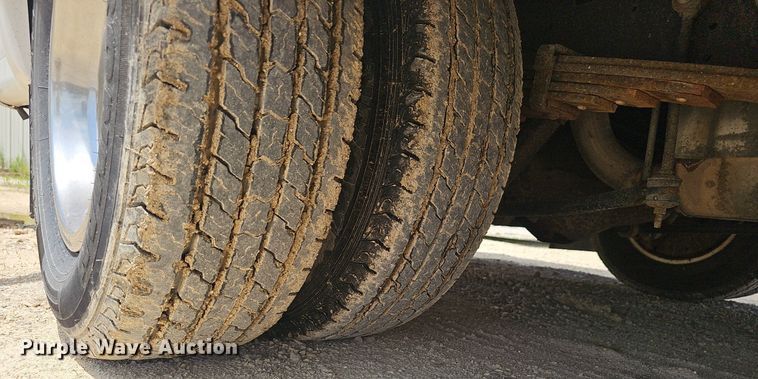 image for item EJ5602 2013 Ford Super Duty E350 shuttle bus