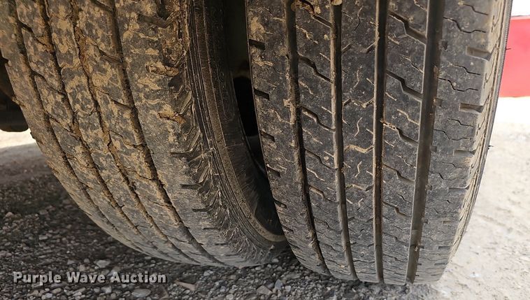 image for item EJ5602 2013 Ford Super Duty E350 shuttle bus