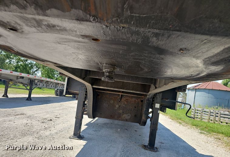 image for item EJ5677 2012 Utility Trailers drop deck equipment trailer