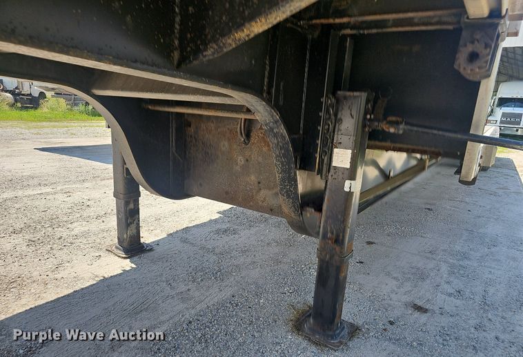 image for item EJ5677 2012 Utility Trailers drop deck equipment trailer