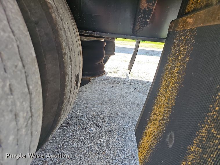 image for item EJ5677 2012 Utility Trailers drop deck equipment trailer