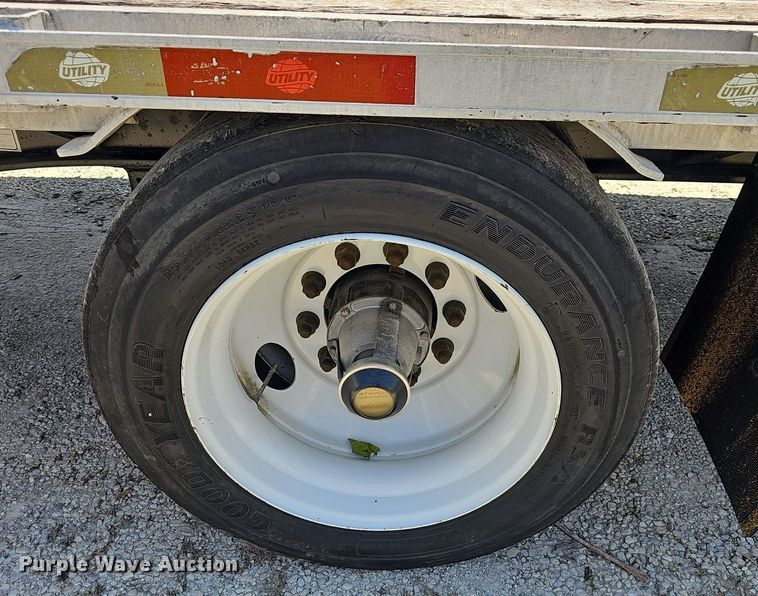 image for item EJ5677 2012 Utility Trailers drop deck equipment trailer