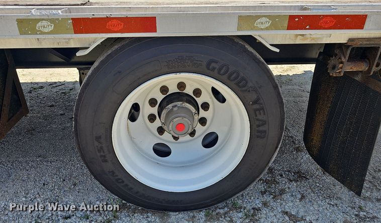 image for item EJ5677 2012 Utility Trailers drop deck equipment trailer