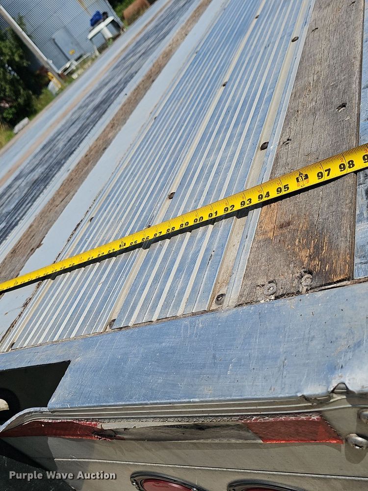 image for item EJ5678 2013 Hyundai Translead FC2480122-S flatbed trailer